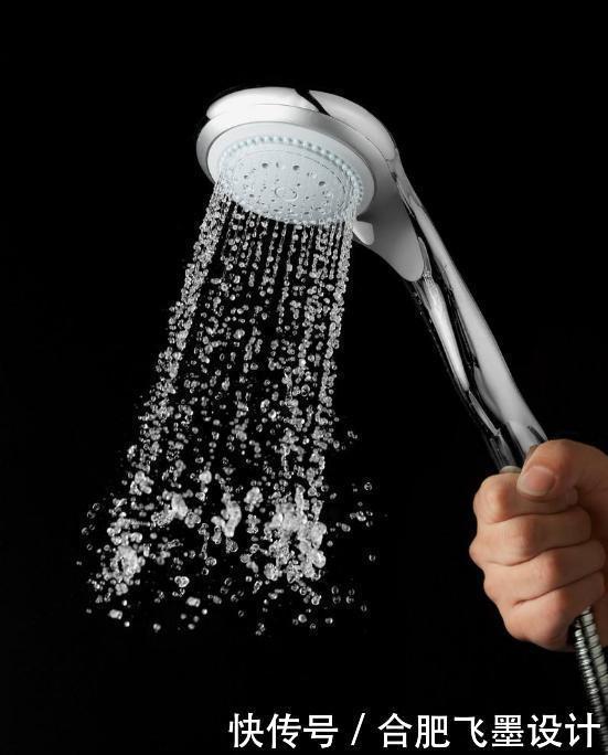 真要命!洗澡水忽冷忽热,赶紧买了个增压花洒,不