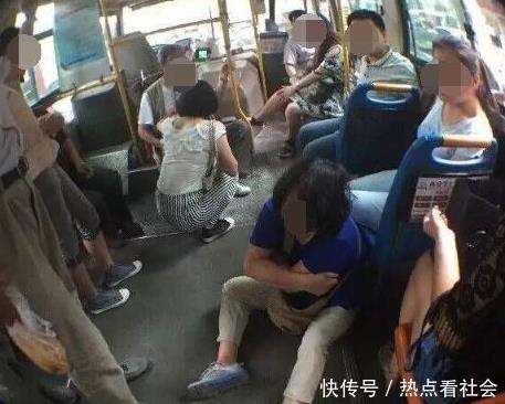 公交车突然刹车,孕妇没坐稳,孩子被挤了出来,乘客一看傻眼了