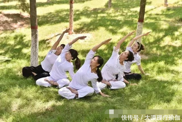 了解瑜伽培训现状前,别盲目做决定