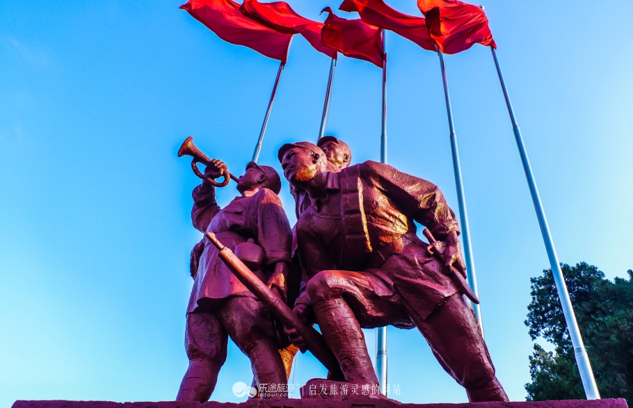 新中国第一座陵墓,死者又有怎样的故事