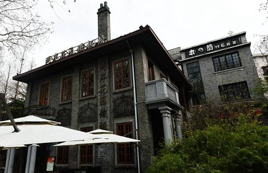 杭州中央豪宅区,还有44席有天有地的生活方式?