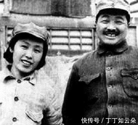 肖克上将的夫人蹇先佛是贺龙元帅夫人蹇先任的