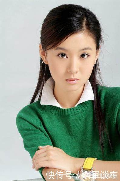 她曾和郑凯是荧幕夫妻,15岁就提名金鸡奖,如今