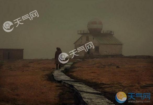 俄罗斯一人坚守气象站 远离城镇孤独工作