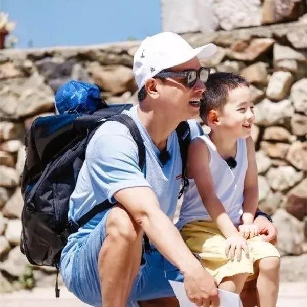 吴尊女儿一句话告诉你什么叫富可敌国,听完节