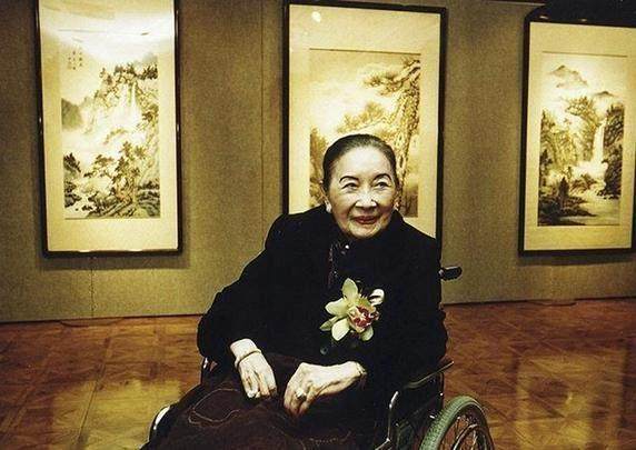 宋美龄为何一生都没有生孩子？晚年的她说出了实情！真实原因另人