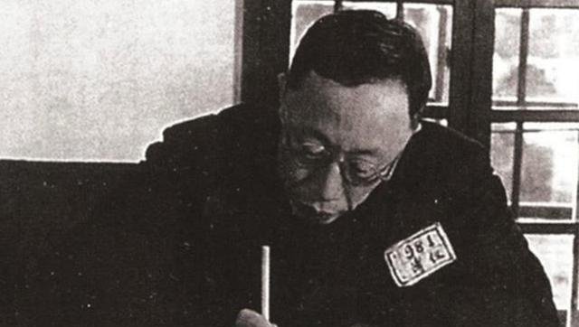 溥仪再婚去办结婚证,工作人员问了溥仪一个问