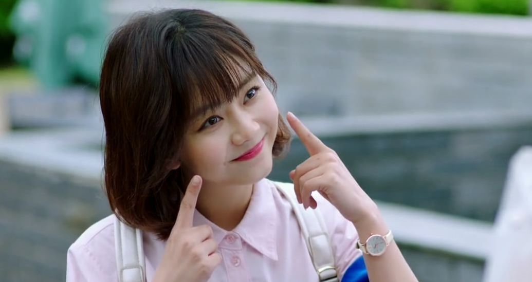 谭松韵经历丧母之痛首度露面,模样憔悴网友大