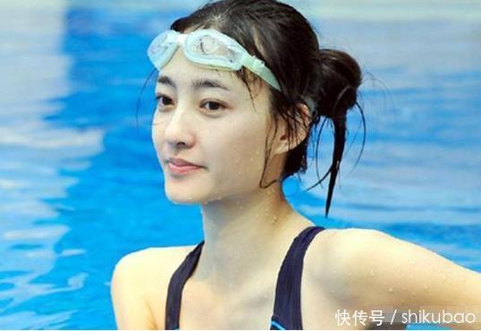 王丽坤首次承认苦等他八年,他却和别的女人闪