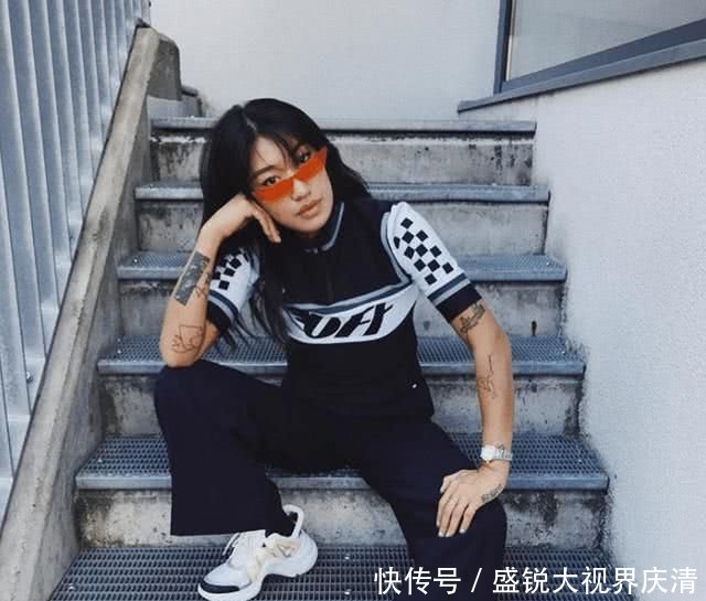 八九十年代香港性感女明星穿搭,如今看来依旧性感布尔玛龙珠视频图片