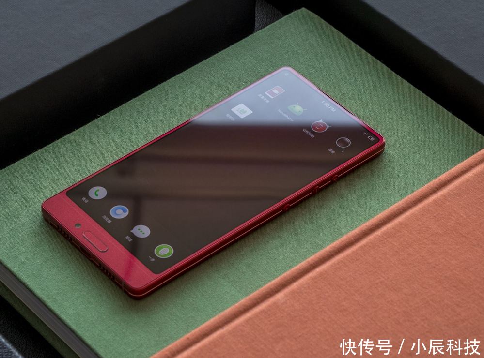 同样采用骁龙845新旗舰,锤子坚果R1和一加6谁