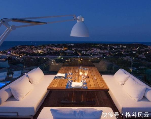 的个人生活是怎样的?喜欢自行车,用飞机空运健身房