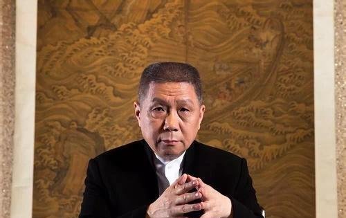 马未都到底有多少钱主持人连续逼问,马爷无奈