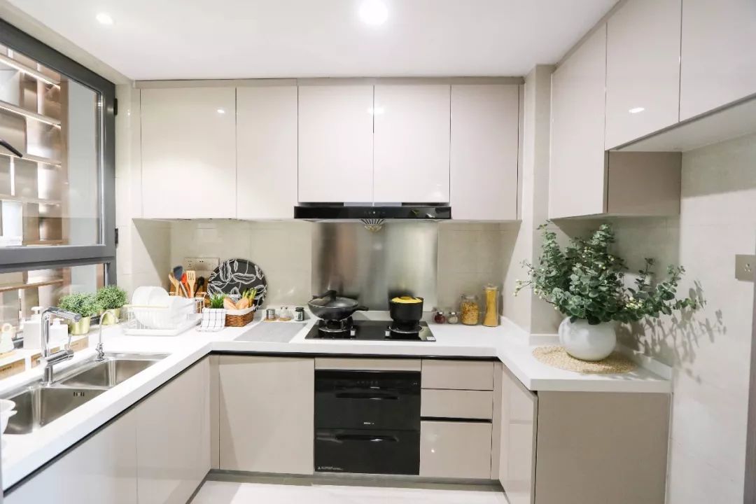 南京楼市上周认购大涨104% 河西佳兆业登记达1.2万人!