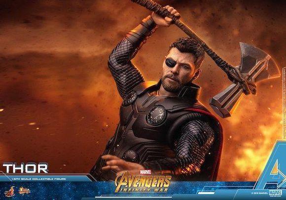 复联3无剧透影评,雷神美队抢镜,灭霸战力彪悍