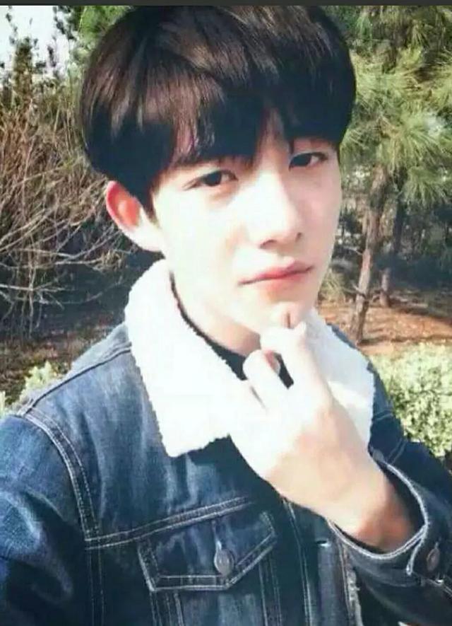 17岁让女友打胎,如今被拿来和易烊千玺比较,还