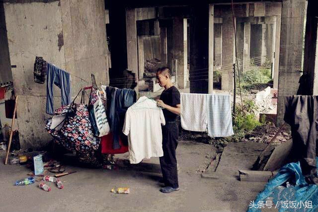 男子隐居山洞5年,研究双色球中奖规律,梦想成