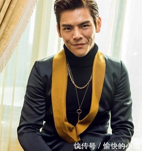 向华强夫妇在台湾设席,向佐携女友郭碧婷参加