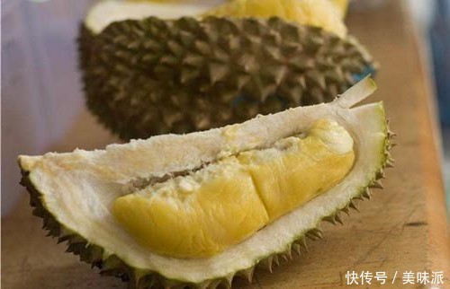 春运回家,在火车上遇到最让你难受的食物是什么,第三种让我抓狂