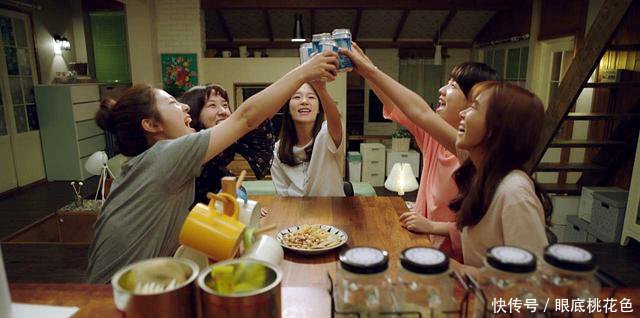 韩国人来中国旅游,吃饭时看到饮料惊讶了中国
