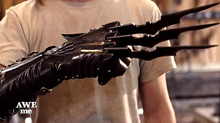 未来的梦想武器-蝙蝠侠飞镖与金刚狼的爪子合体