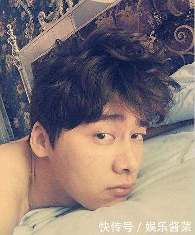 醒的明星长啥样?杨洋睡个觉还化妆,迪丽热巴可