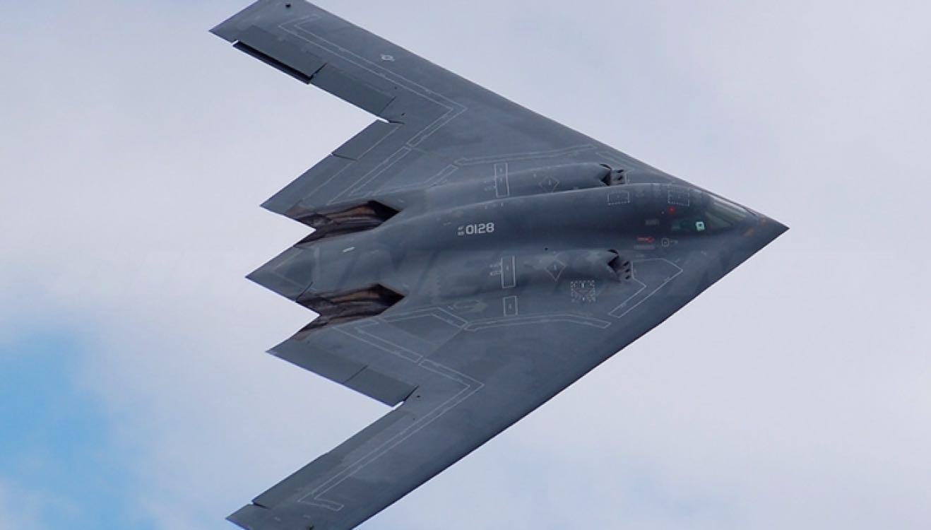 保护海域的重要法宝!轰-18与轰20亮相顺序谁先