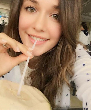 乌克兰混血名模嫁中国小伙 产后3周身材火辣