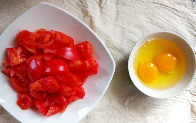 番茄炒鸡蛋怎么出沙 t018589fb27ea40b863.jpg