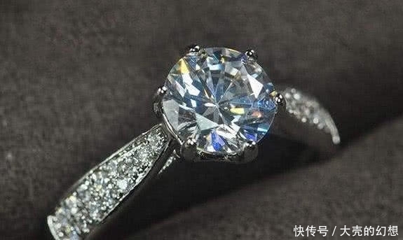 送价值过百万钻戒!向佐求婚只说四个字,郭碧婷