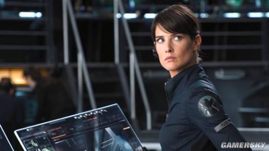 《老爸老妈的浪漫史》中的冷美人robin scherbatsky一角,开始走红