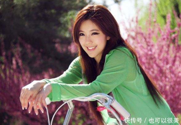 赵奕欢有多大胆?直接把牛仔裤剪成泳裤 太阳城菲律宾sunbet