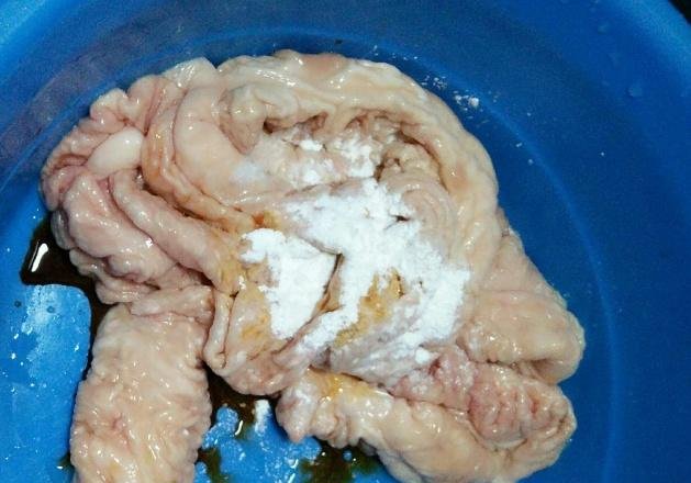 胡椒v胡椒很肥肠厨师长巧用这3招,洗的干净无兔肉顿麻烦图片