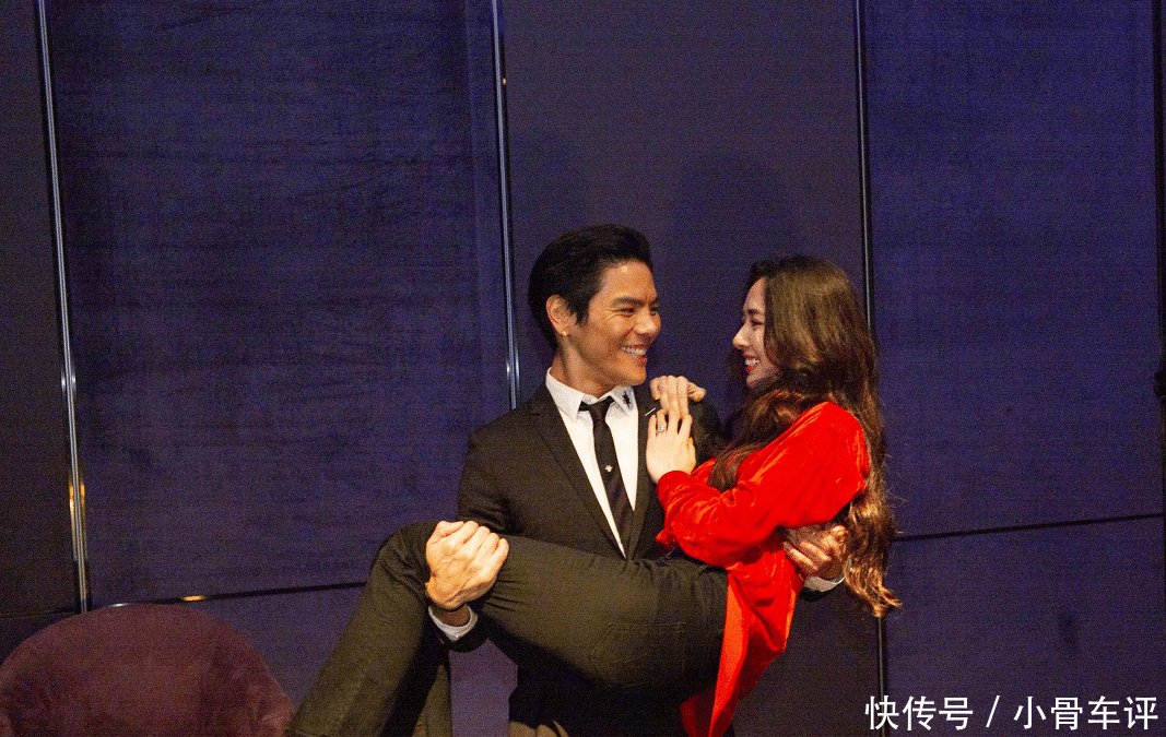 向太泄密向佐求婚郭碧婷,双方父母全出现,怀