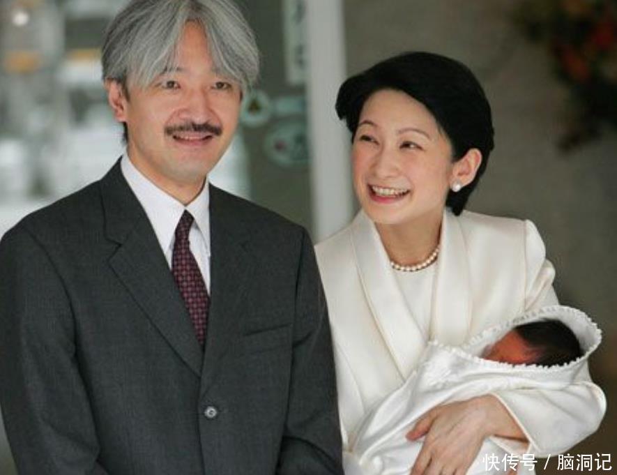 纪子妃抢风头失败,长辈给侄女弯腰行礼,站在嫡公主身后不甘心 360娱乐,你开心就好