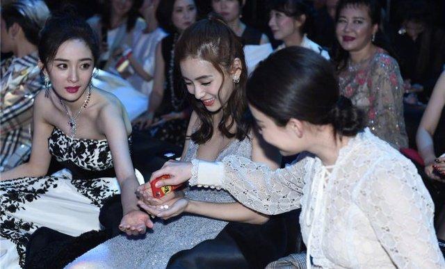 微博之夜内场看点:杨幂吴亦凡同框,娜扎与倪妮