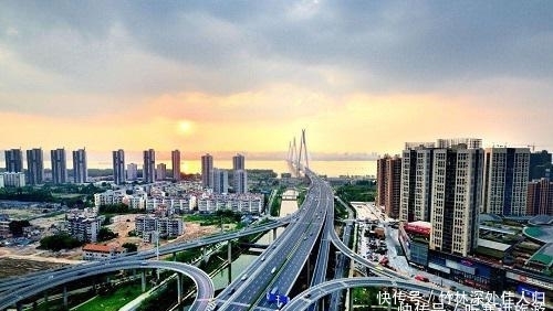 南昌市市区人口_南昌城区常住人口2015年将达300万(3)