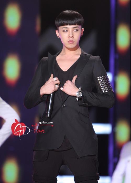 <em>权志龙</em>的锅盖头照片?