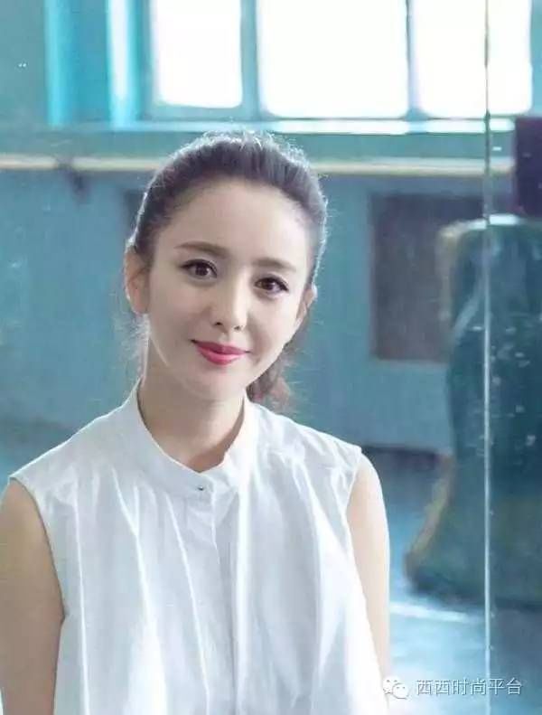 佟丽娅的素颜和杨幂差距这么大,怪不得陈思诚