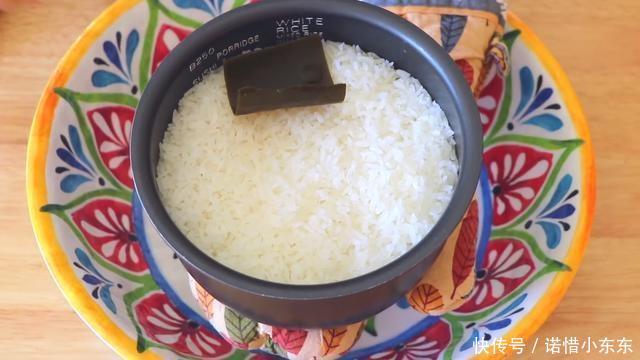 在家怎么自己蒸米饭 t018fb97b09d919b852.jpg