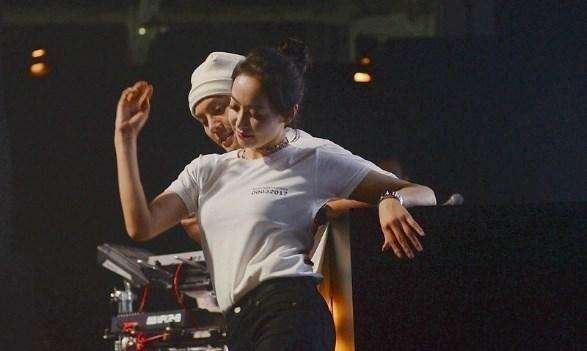 陈伟霆坐实女友身份,网友: 不淡定了,真的是她?