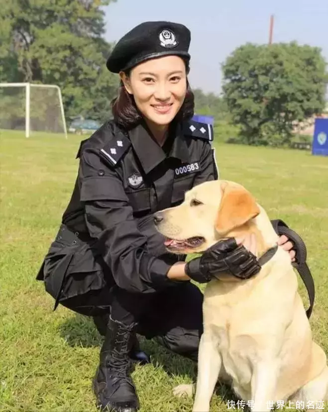 她是《尔是特种兵》里的情报参谋夏岚