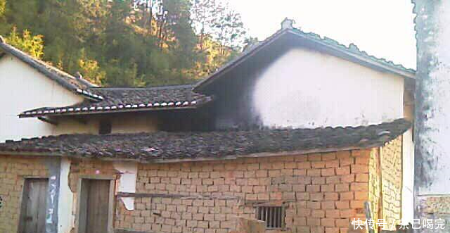 三年前女儿去世,母亲连续三天半夜听到有人喊