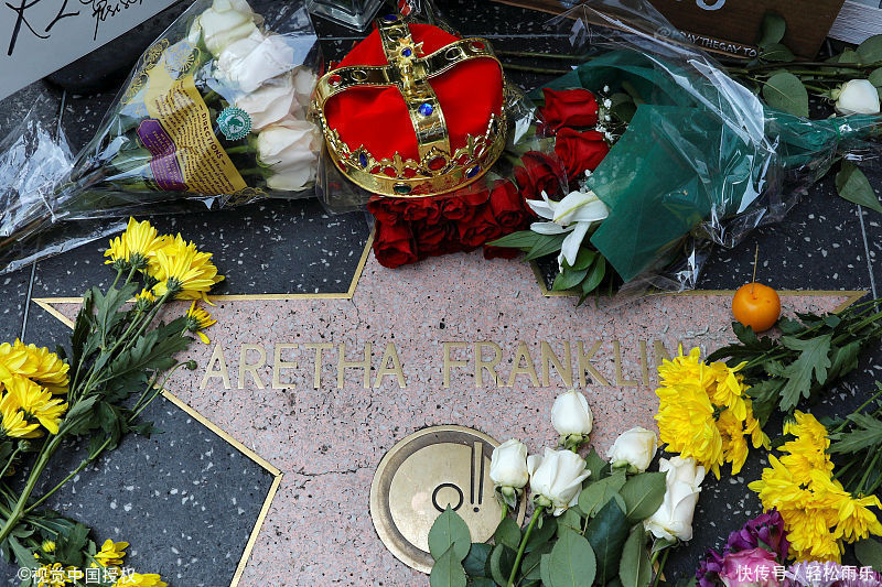 美国灵魂歌后艾瑞莎-弗兰克林去世 享年76岁