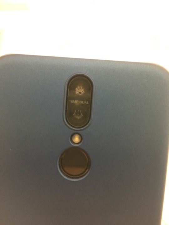 后摄像头玻璃碎屏