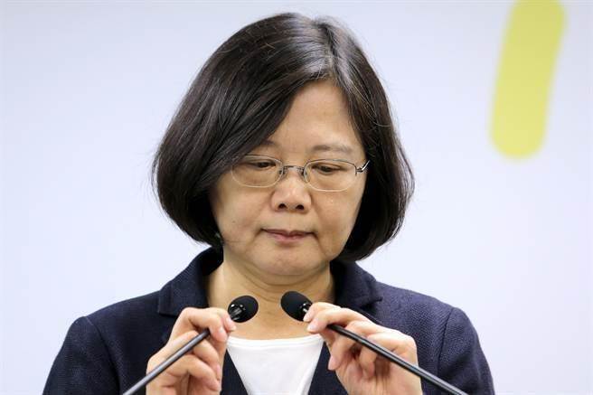 \"300万铁杆绿也转向\"蔡当局上任两年松动大票仓