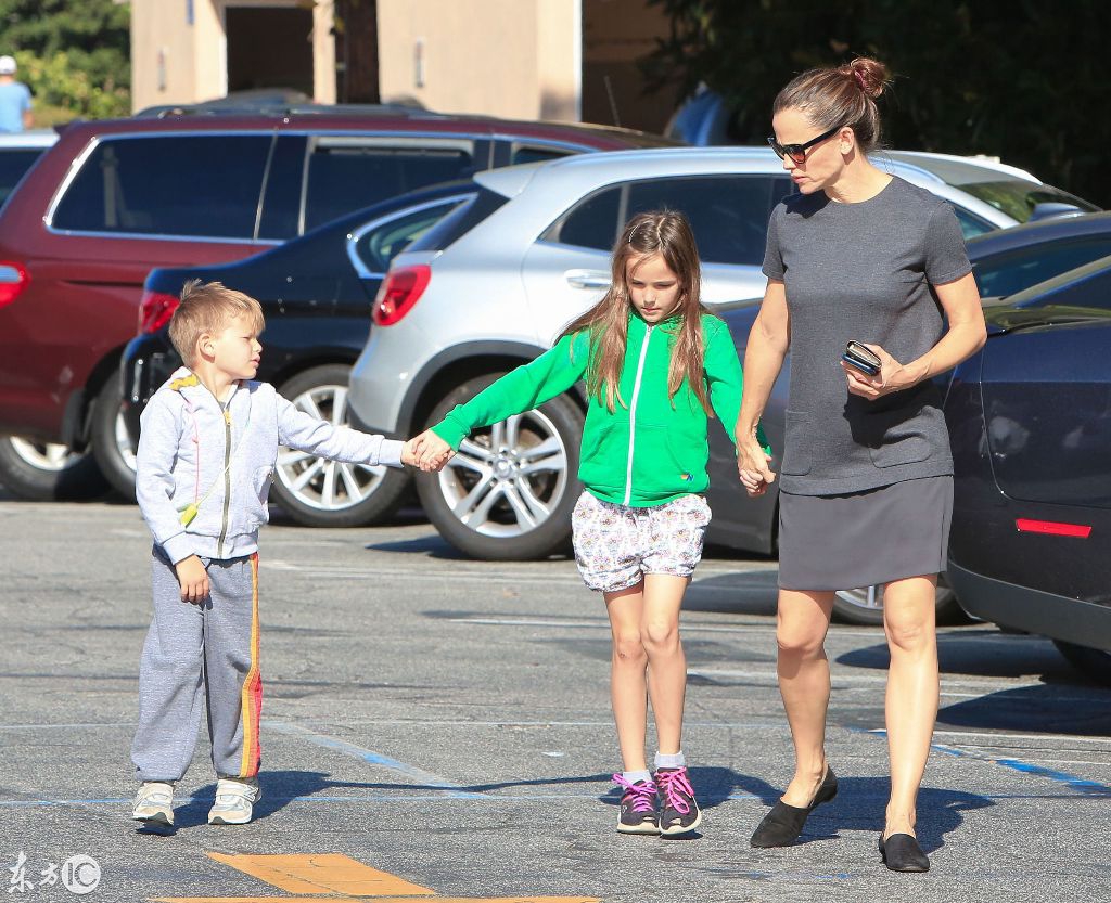 结婚13年育有3个孩子,分1.3亿的财产,这是和平