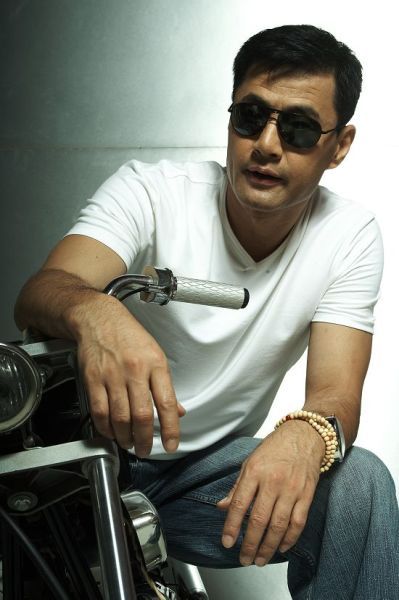 华语影坛金牌反派打星,如今有人以转为正派