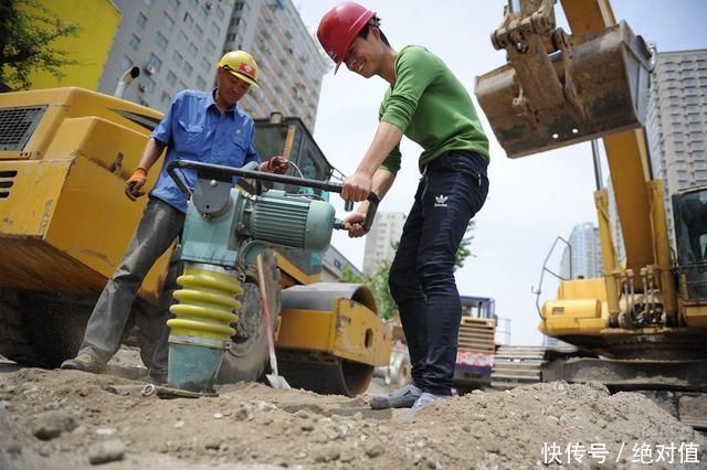 为什么农村男青年的地位越来越低？