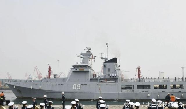 致敬人民海军70周年!多国军舰亮相青岛参加阅